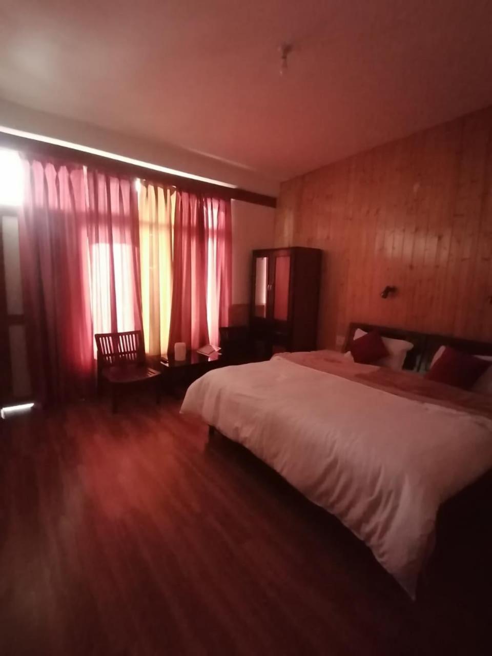 Hotel New Gyespa Kyelang ภายนอก รูปภาพ