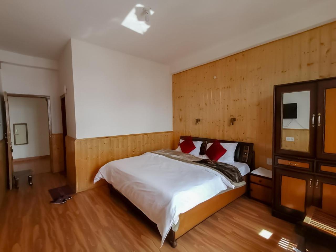 Hotel New Gyespa Kyelang ภายนอก รูปภาพ